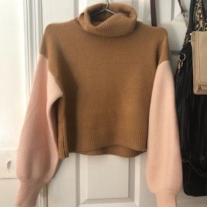 Turtleneck Color block cropped sweater